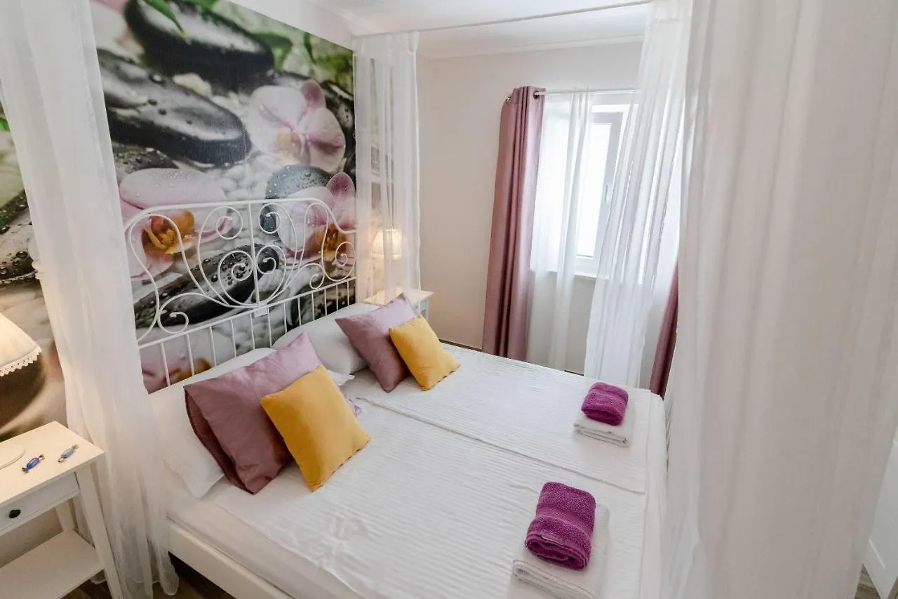 Apartments Vintage Banjol